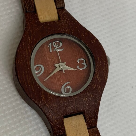Vintage Coldwater Creek Wooden women Watch Japan movement 25mm running - Picture 3 of 6